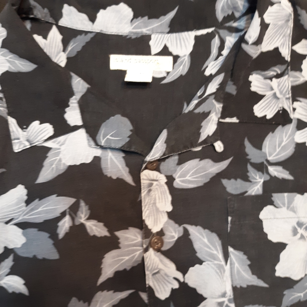 Island passport 3xl black floral hawaiian
